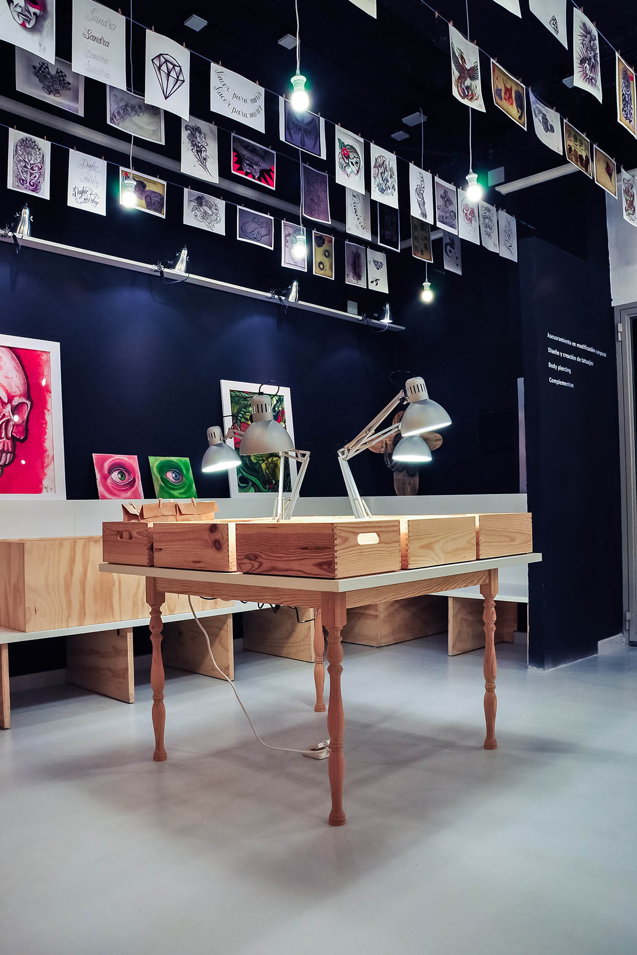 Zona exposición estudio tatuajes