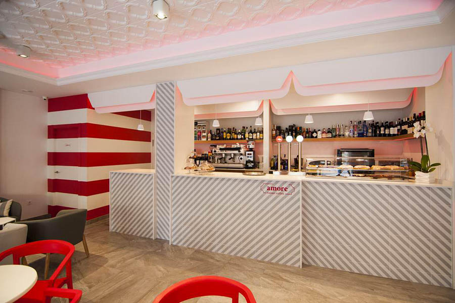 Especialistas en diseño de cafeterías y restaurantes. Interiorismo comercial y reforma de locales comerciales. Proyectos globales de diseño interior e interiorismo, comunicación y diseño de marca.
Interiorismo Castellón. Interiorismo Valencia.