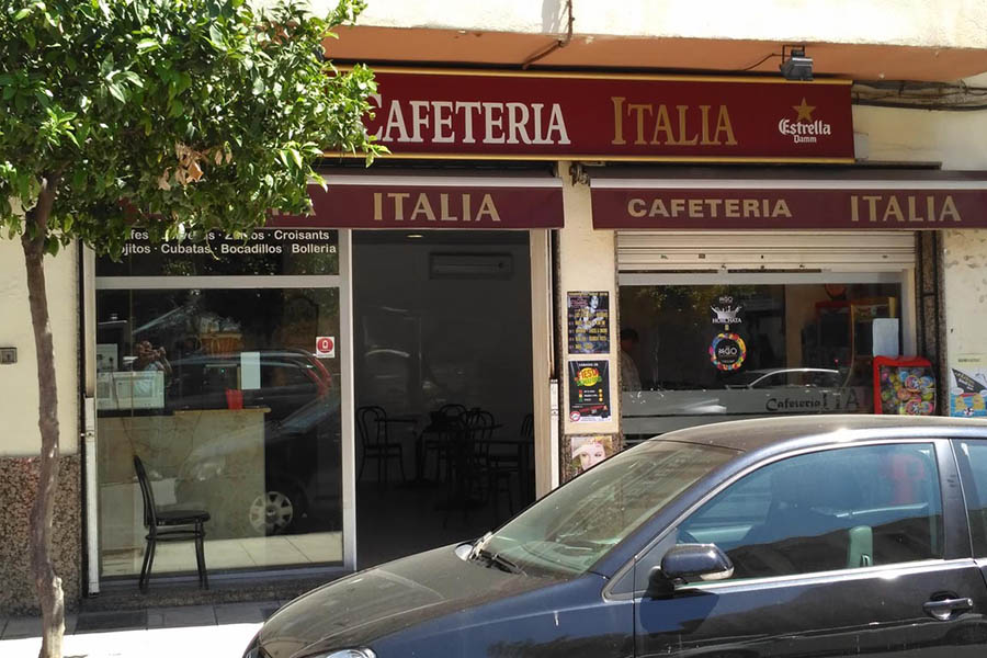 Especialistas en diseño de cafeterías y restaurantes. Interiorismo comercial y reforma de locales comerciales. Proyectos globales de diseño interior e interiorismo, comunicación y diseño de marca.
Interiorismo Castellón. Interiorismo Valencia.