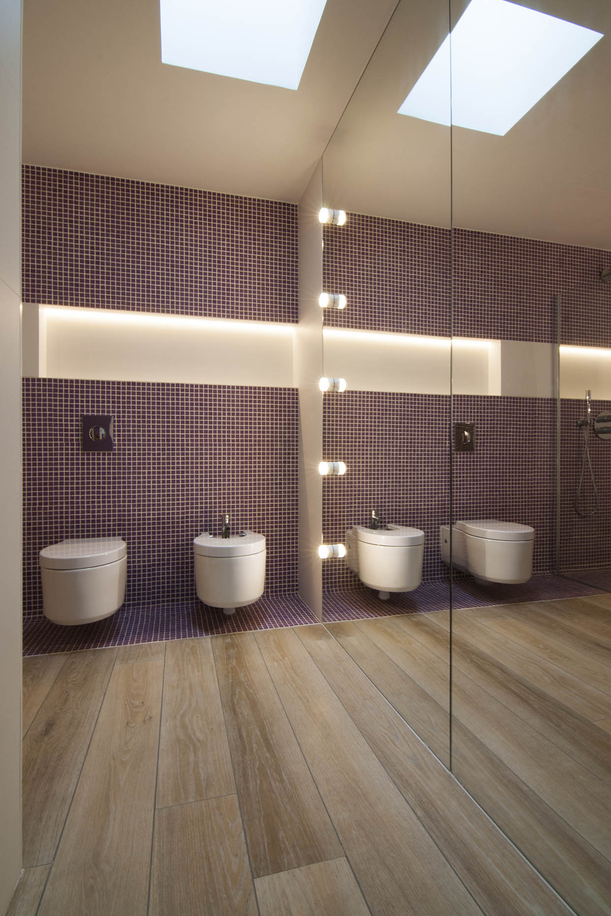 Interiorismo y reforma de vivienda unifamiliar, baño habitación niños