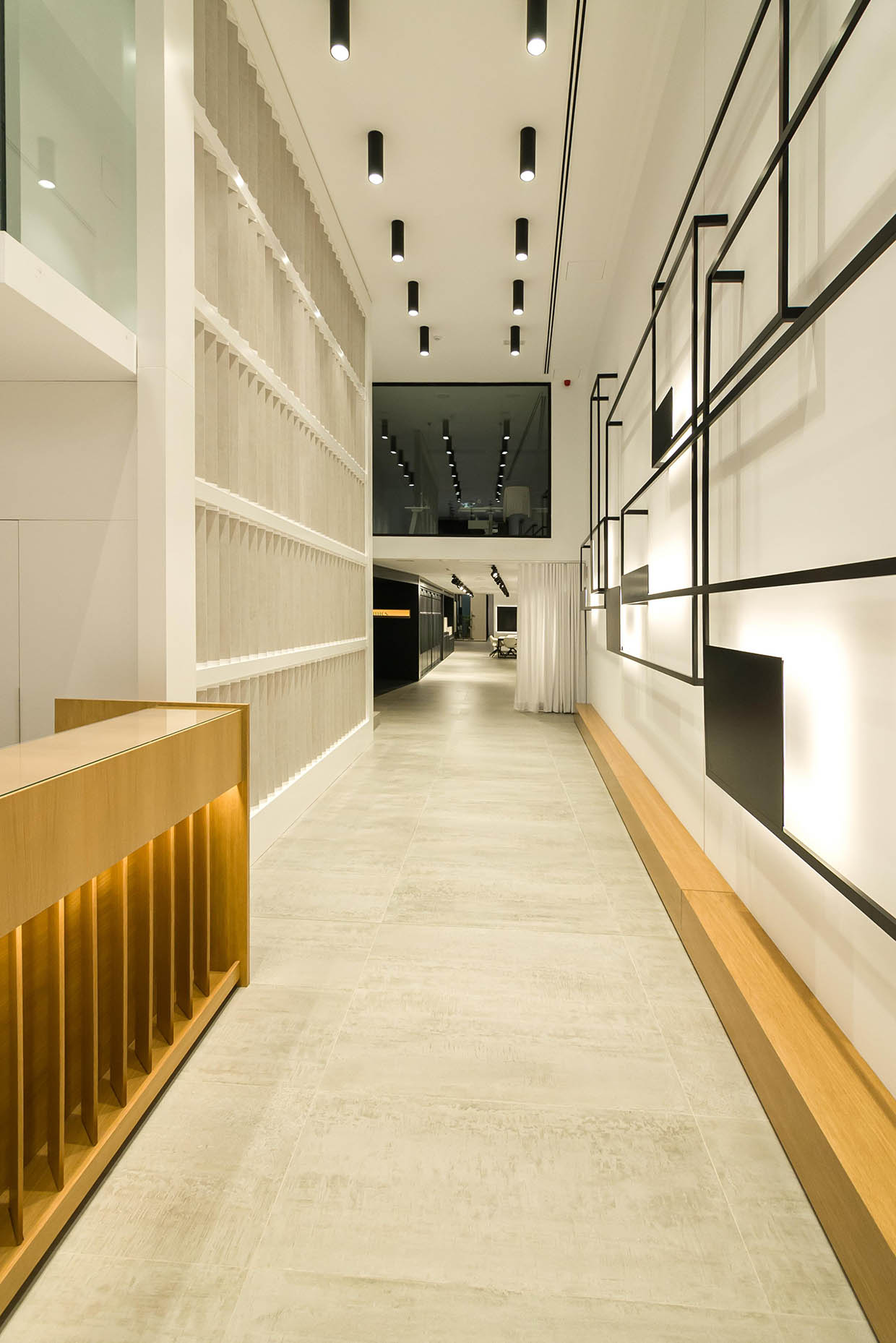 Diseño y reforma de showroom