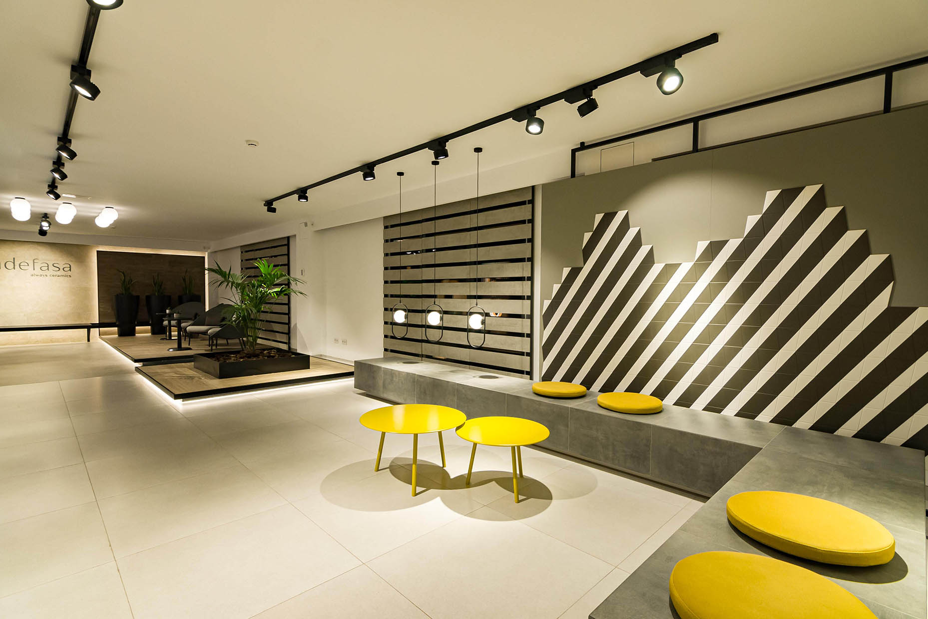 Diseño y reforma de showroom cerámico