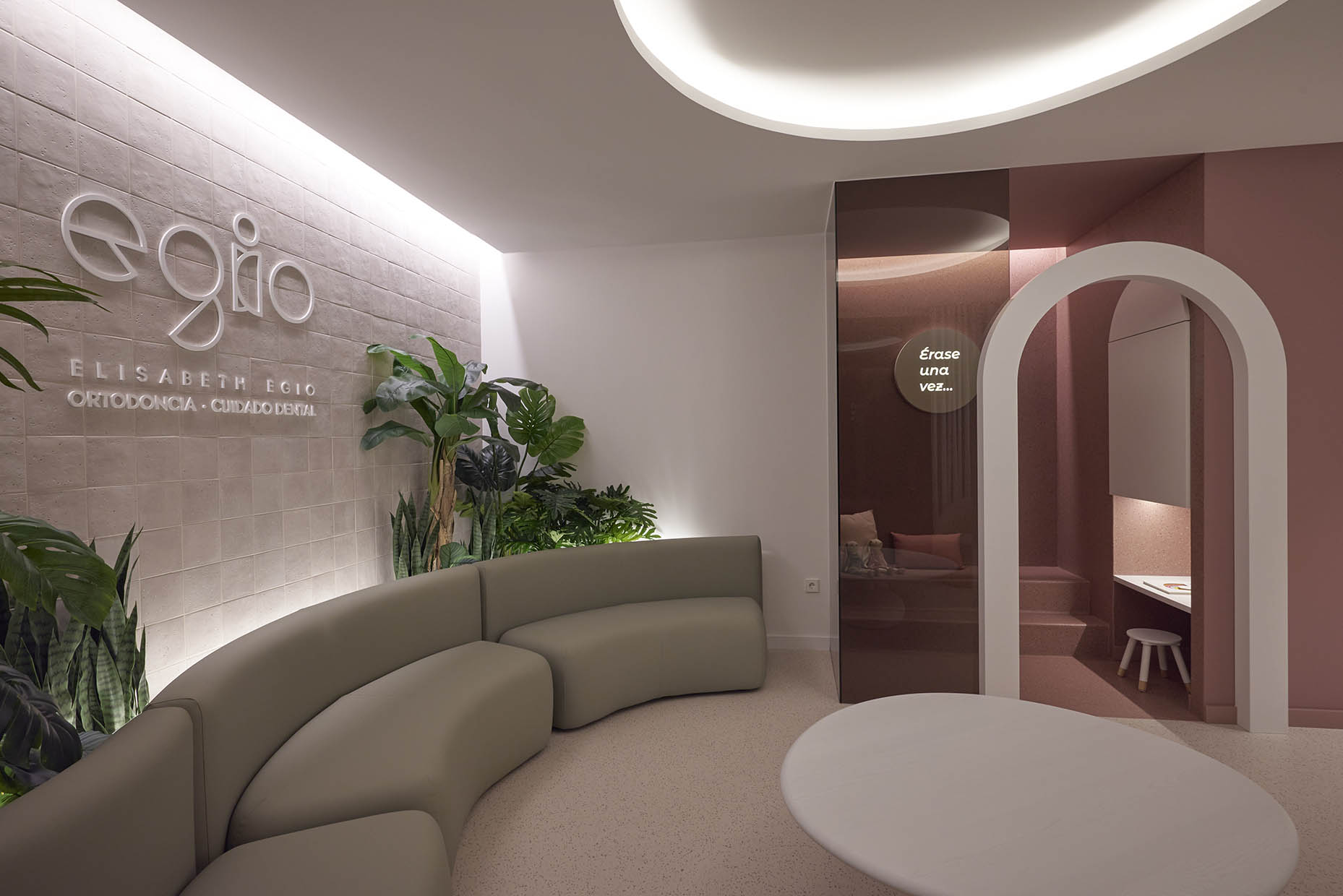 Interiorismo y branding para clínica ortodoncia