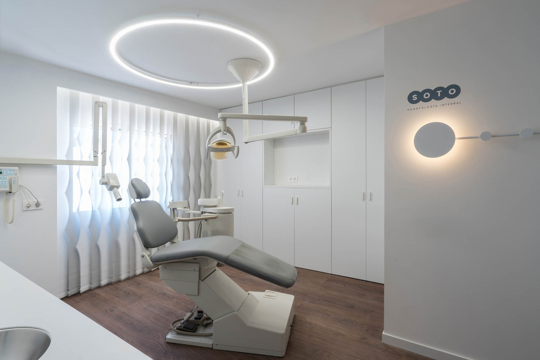Diseño box gabinete dental