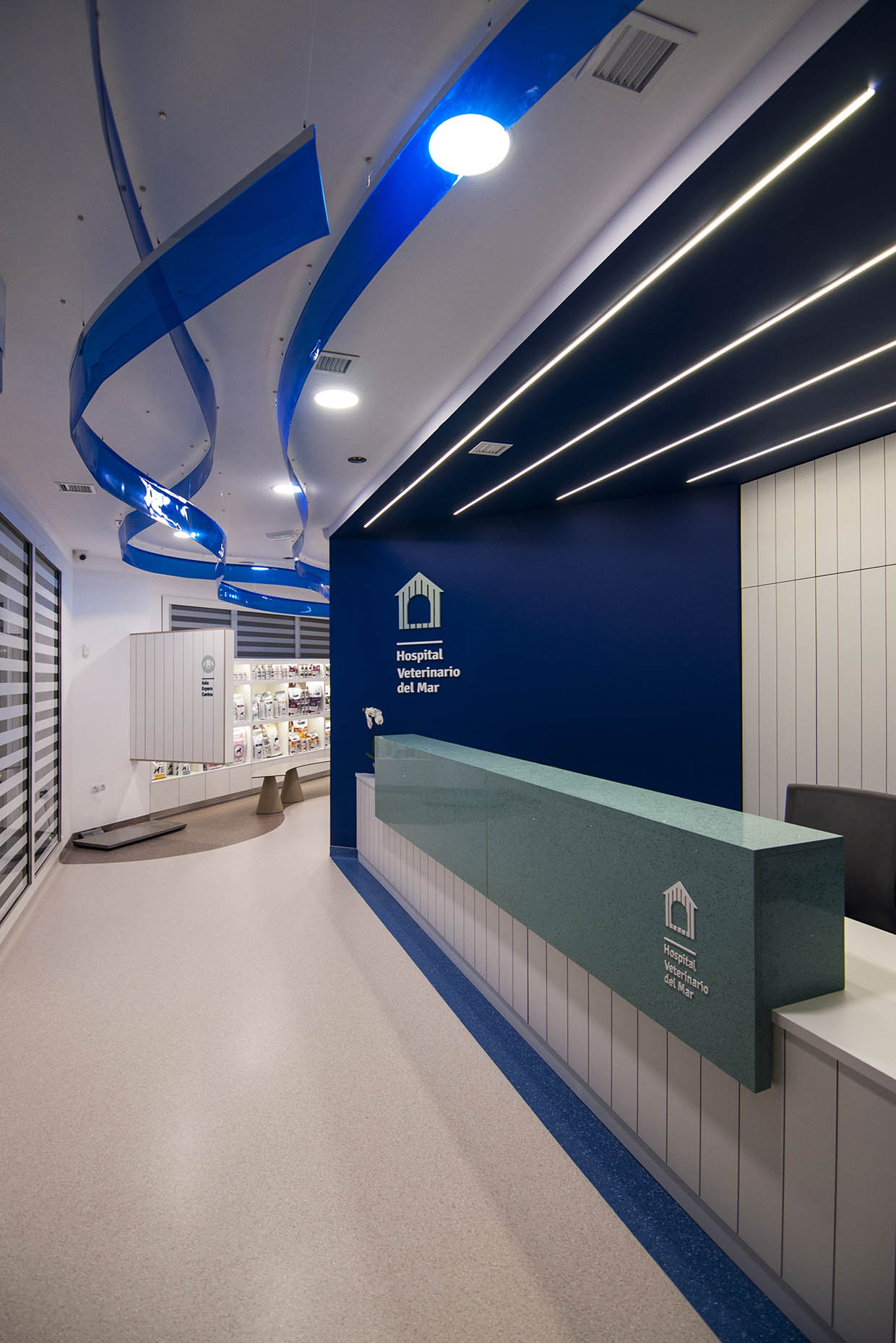 Diseño mostrador hospital veterinario