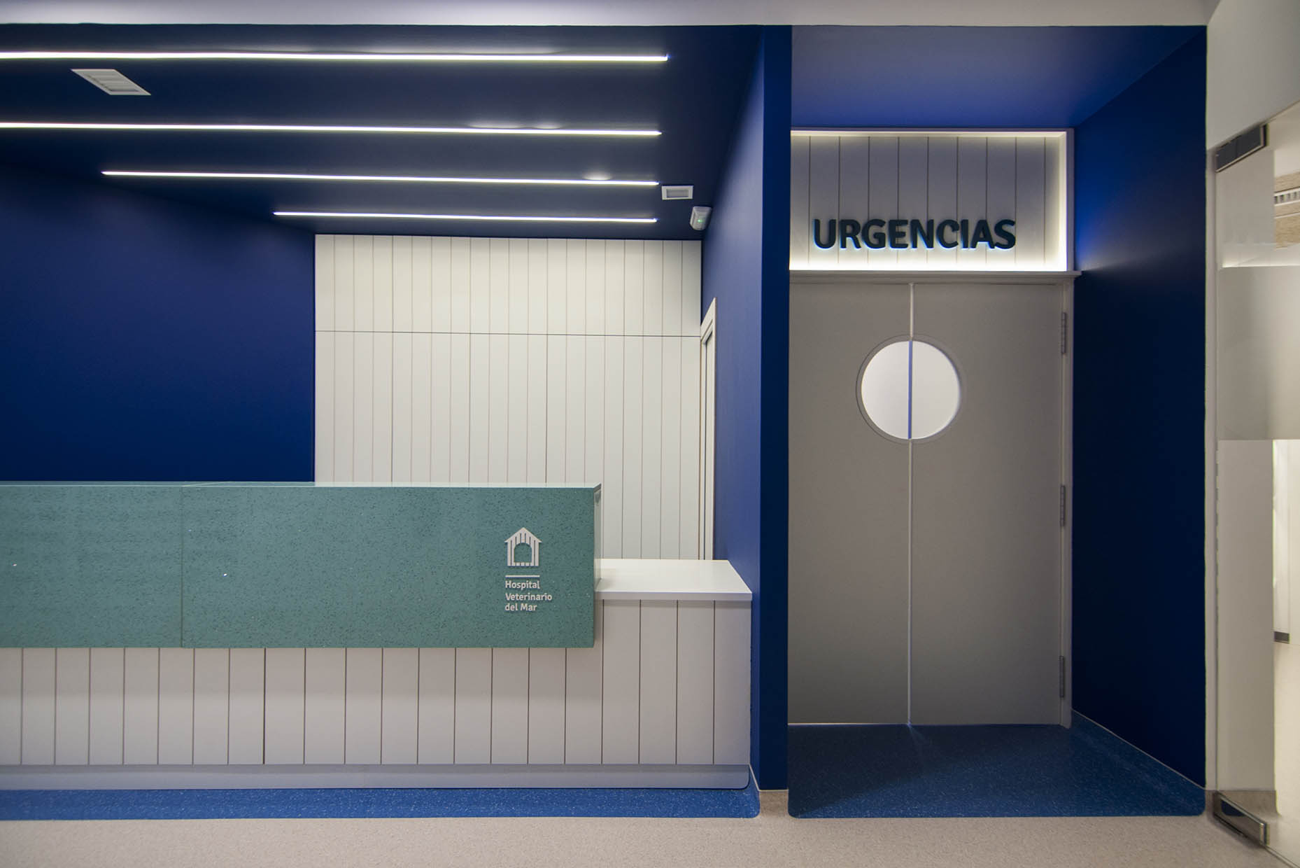 Diseño mostrador hospital veterinario
