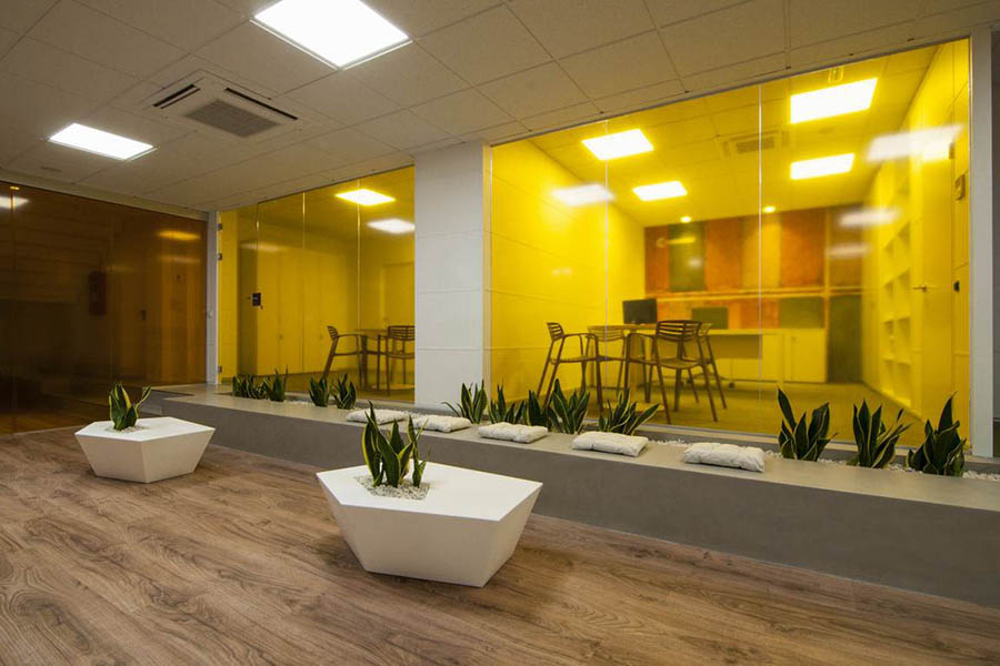 Especialistas en diseño oficinas. Diseño de clínicas, diseño restaurantes,  interiorismo comercial. Proyectos globales de diseño interior e interiorismo, comunicación y diseño de marca.
Interiorismo Castellon. Interiorismo Valencia