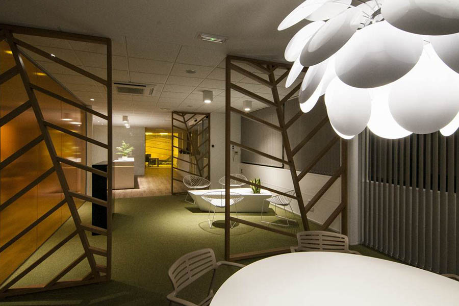 Especialistas en diseño oficinas. Diseño de clínicas, diseño restaurantes,  interiorismo comercial. Proyectos globales de diseño interior e interiorismo, comunicación y diseño de marca.
Interiorismo Castellon. Interiorismo Valencia