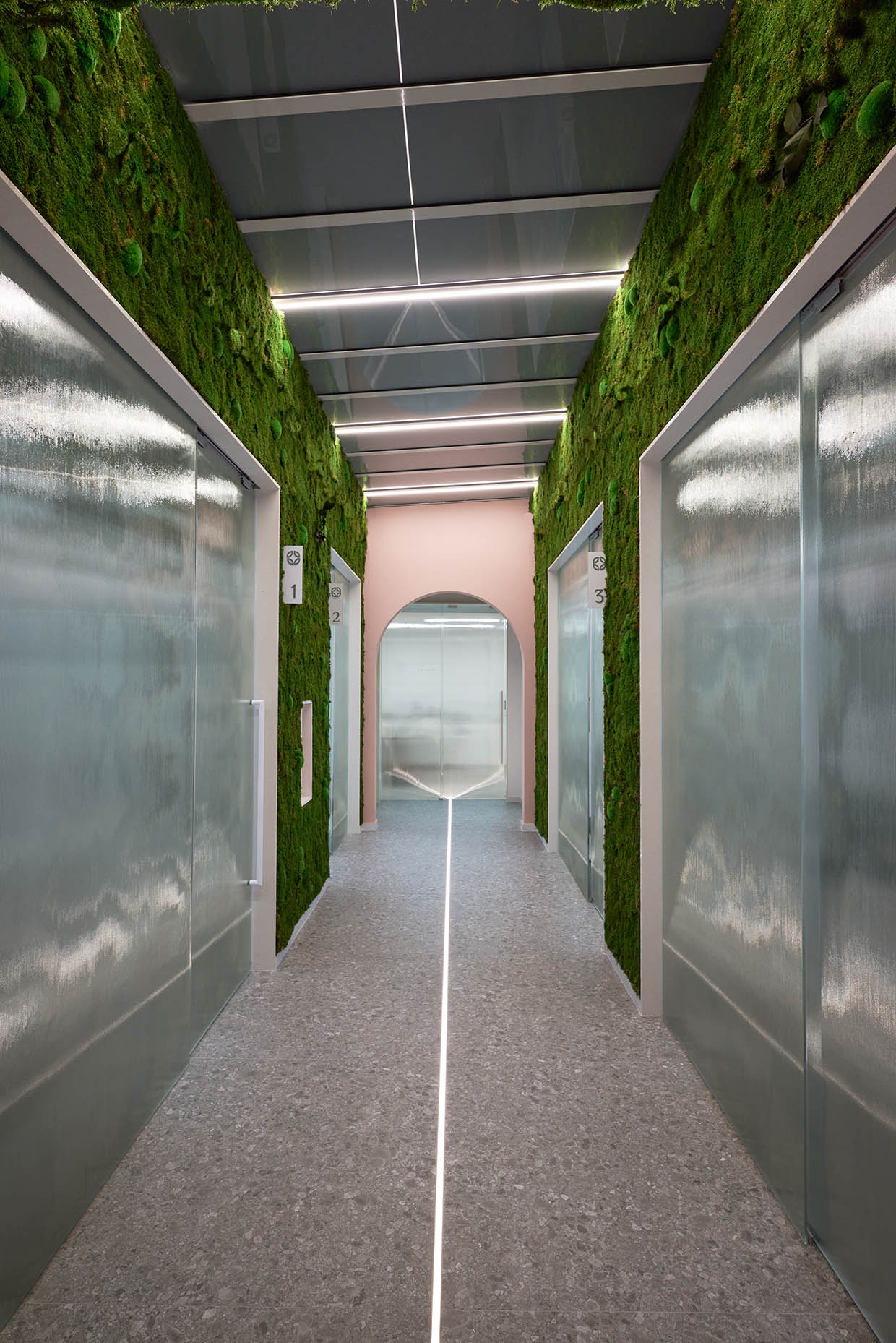 Especialistas en diseño de clínicas dentales y clínicas médicas.
Proyectos globales de diseño interior e interiorismo, comunicación y diseño de marca.
Interiorismo Valencia.