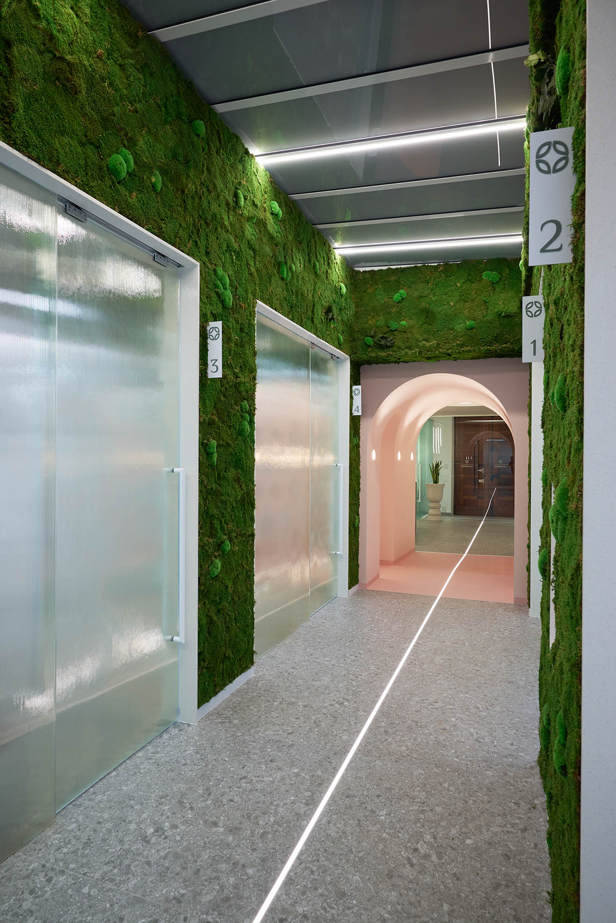 Especialistas en diseño de clínicas dentales y clínicas médicas.
Proyectos globales de diseño interior e interiorismo, comunicación y diseño de marca.
Interiorismo Valencia.