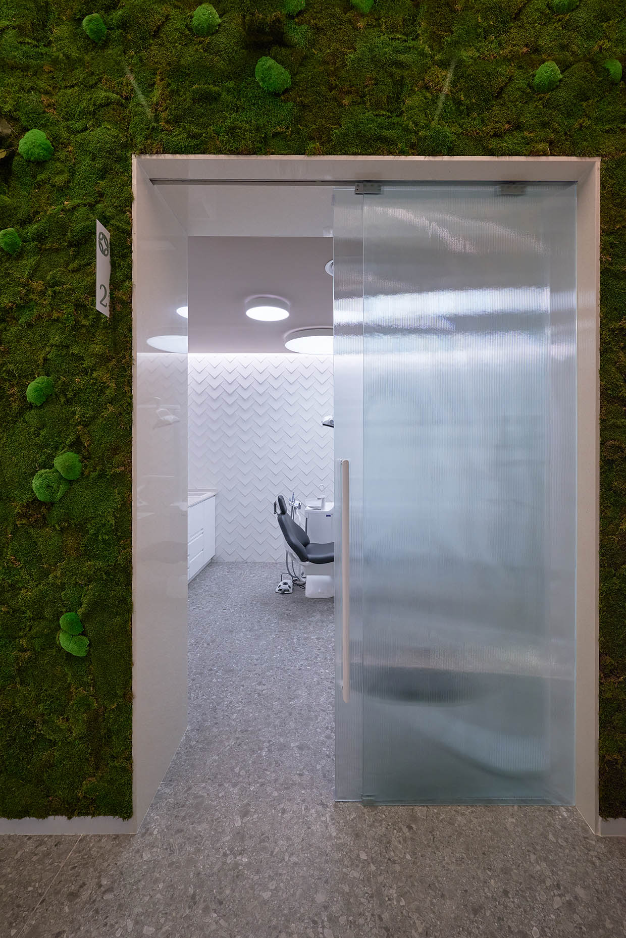 Especialistas en diseño de clínicas dentales y clínicas médicas.
Proyectos globales de diseño interior e interiorismo, comunicación y diseño de marca.
Interiorismo Valencia.