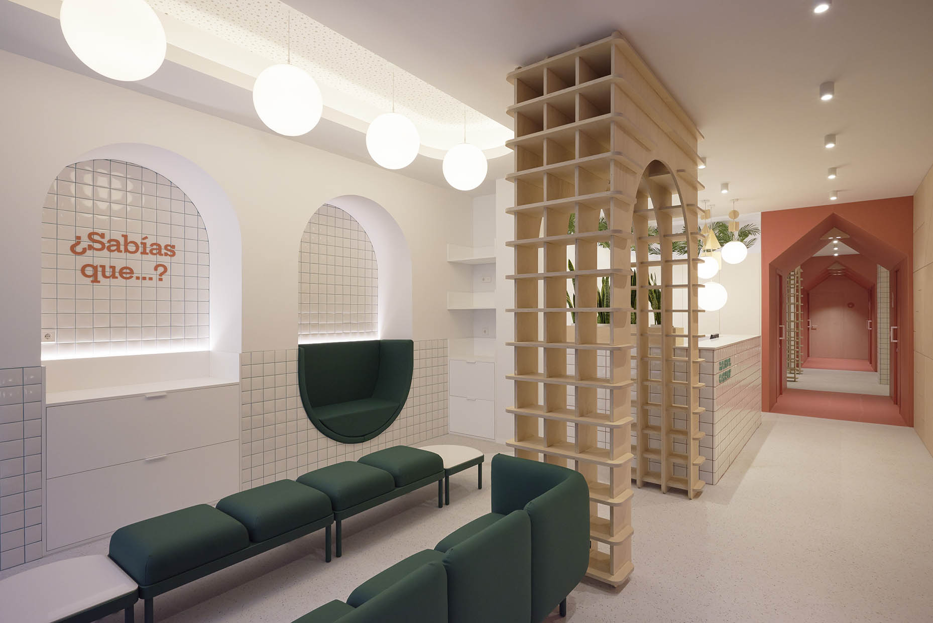 Zona de espera de clínica dental Isabel Cadroy