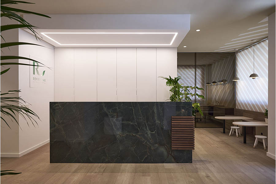 Reforma y Diseño clínica dental, Rovira Más 01