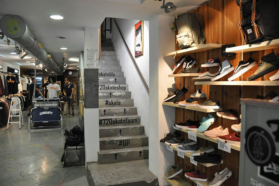 Especialistas en interiorismo comercial. Diseño de clínicas, diseño restaurantes y diseño oficinas. Proyectos globales de diseño interior e interiorismo, comunicación y diseño de marca.
Interiorismo Castellon. Interiorismo Valencia.