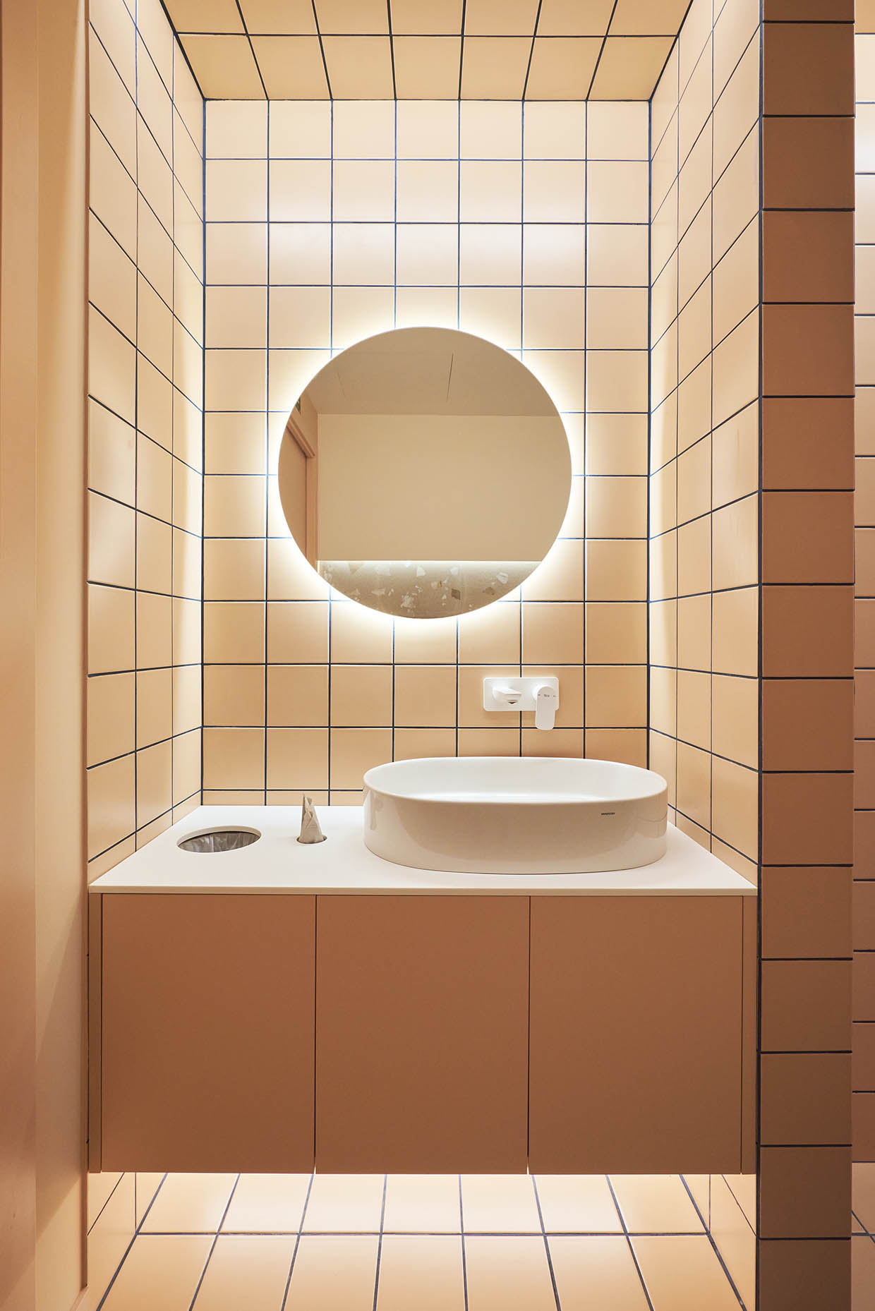 Baño de clínica dental